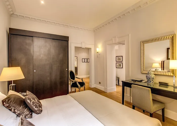 Cortina Otel Roma